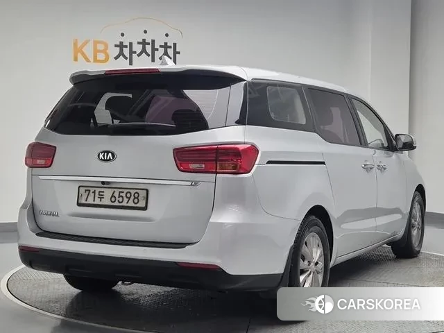 Kia The New Carnival id 3423363 из Кореи 11
