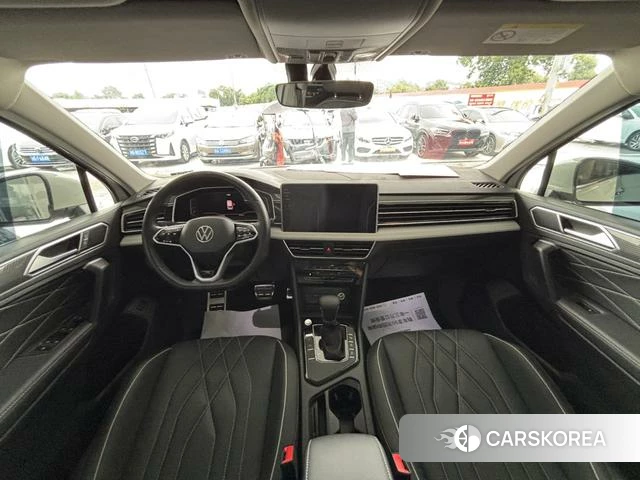 Volkswagen Tiguan L 2021 Белый из Китая, фото 3