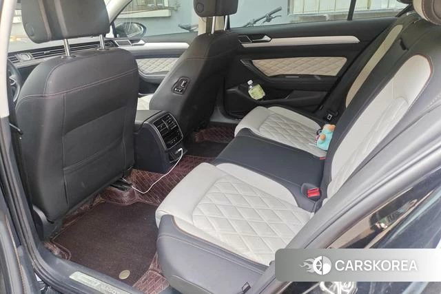 Volkswagen Magotan id 4271201 из Китая 10