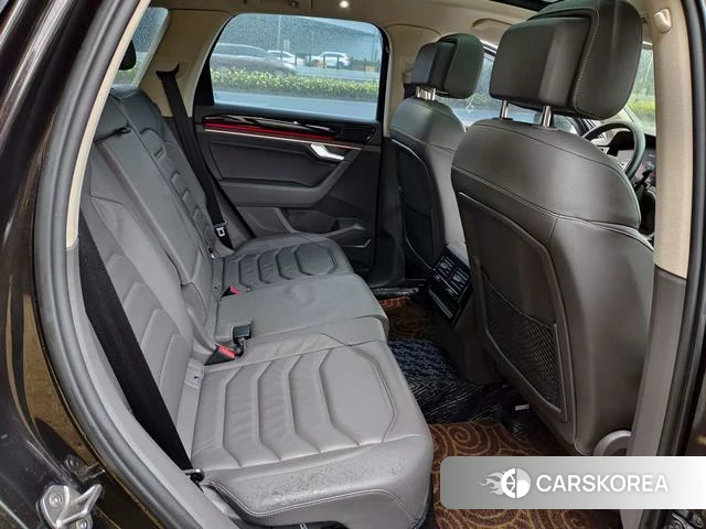 Volkswagen Touareg 2021 Черный из Китая, фото 3