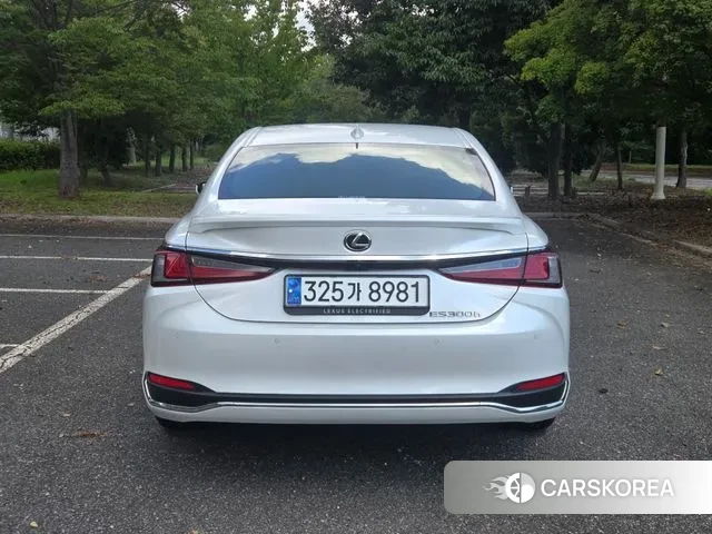 Lexus ES300h 7th generation id 3109749 из Кореи 13