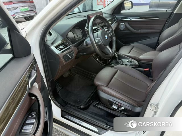 BMW X1 2022 Белый из Китая, фото 3