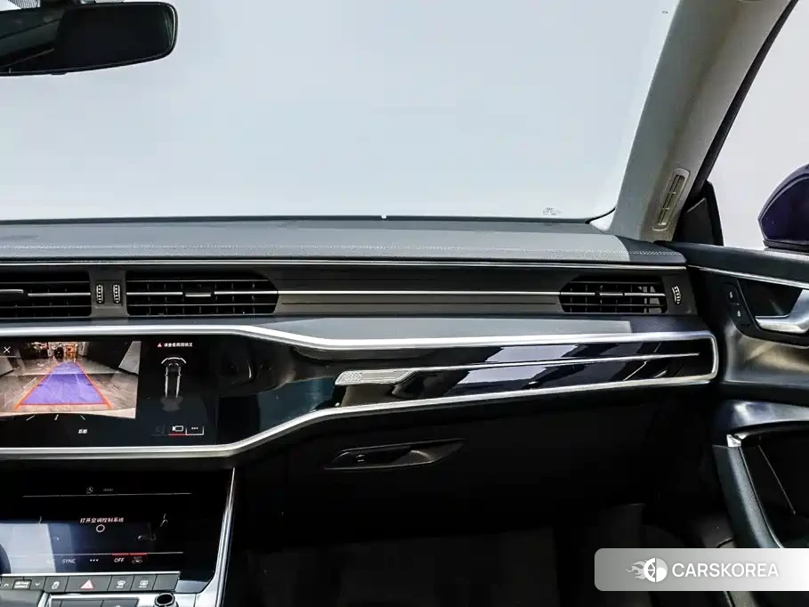 Audi A7L id 4649227 из Китая 23