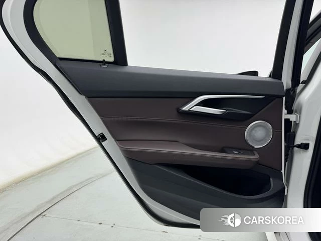 BMW 1 series id 4257242 из Китая 21