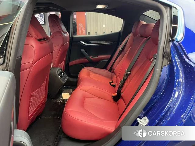 Maserati Ghibli id 4240378 из Китая 14