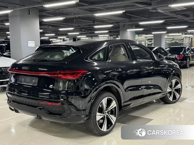 Audi Q5 (80A) 2025 Черный из Кореи, фото 4
