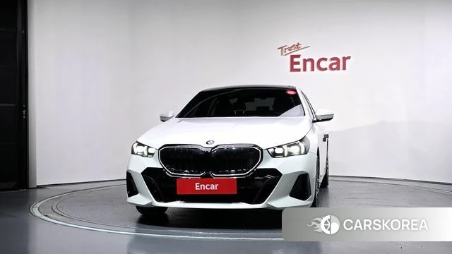 BMW 5 Series (G60) id 4783412 из Кореи 23
