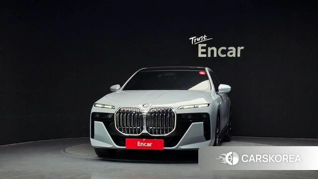 BMW i7 (G70) id 4905027 из Кореи 23
