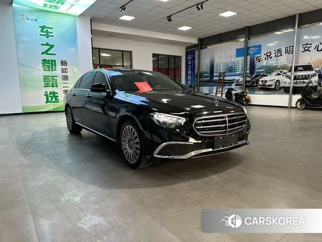 Mercedes-Benz E-class 2023 Черный из Китая, фото 3