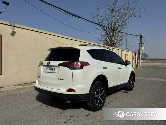 Toyota RAV4 Rongfang id 4208632 из Китая 21