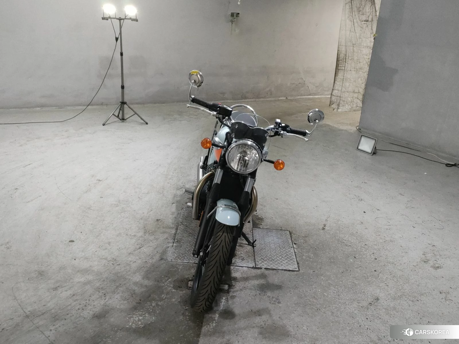 Triumph BONNEVILLE T100 2023 из Японии, фото 4