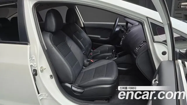 Kia The New K3 id 2584956 из Кореи 13