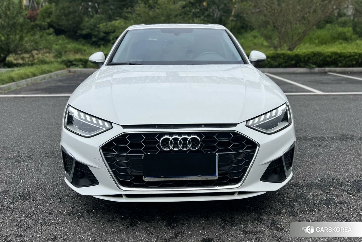 Audi A4L 2021 Белый из Китая, фото 3