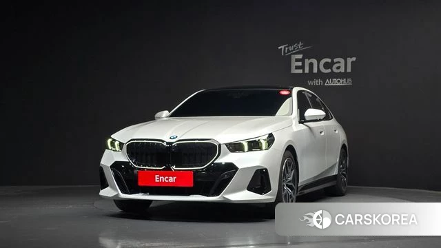 BMW 5 Series (G60) id 4400187 из Кореи 13