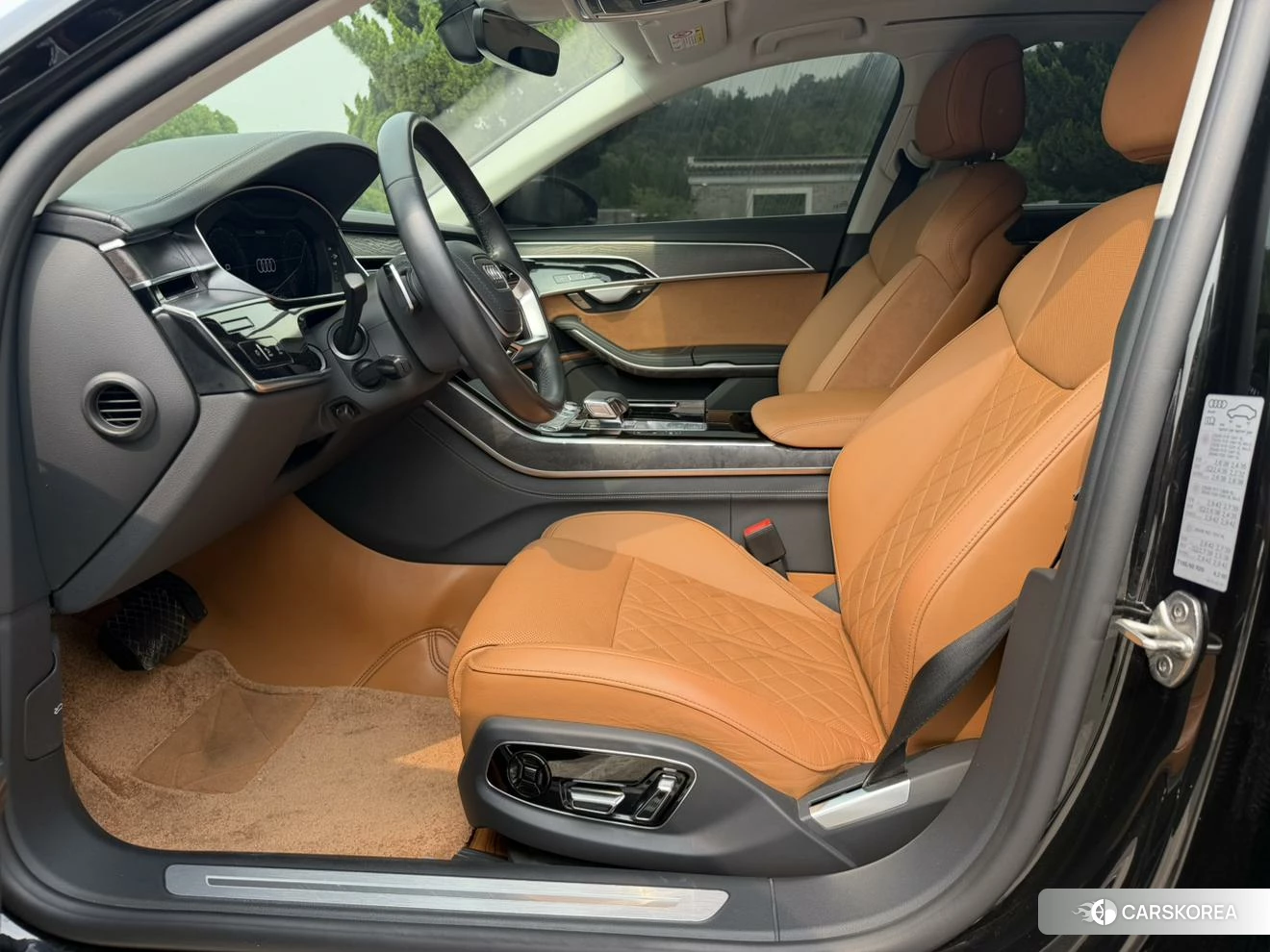 Audi A8 2023 Черный из Китая, фото 3