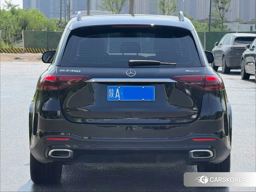 Mercedes-Benz GLE (import) 2023 Черный из Китая, фото 3