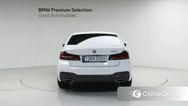 BMW 5 Series (G30) id 4408636 из Кореи 13