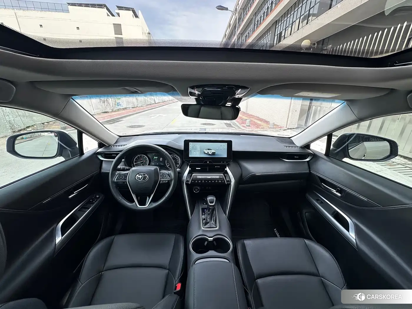 Toyota Venza 2024 Champagne/brown из Китая, фото 3