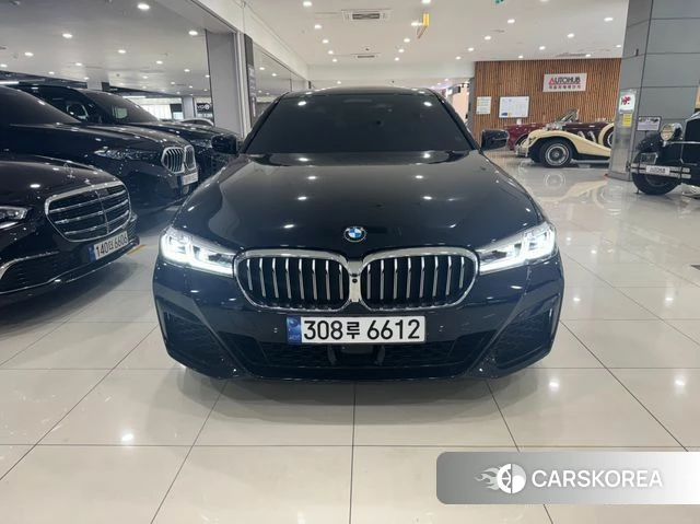 BMW 5 Series (G30) id 3838586 из Кореи 9