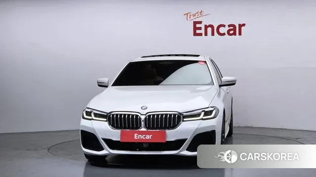 BMW 5 Series (G30) id 3758491 из Кореи 13