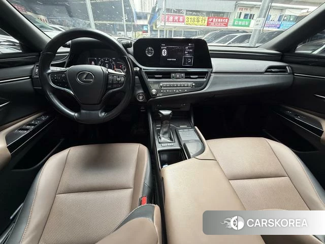Lexus ES id 4279146 из Китая 23