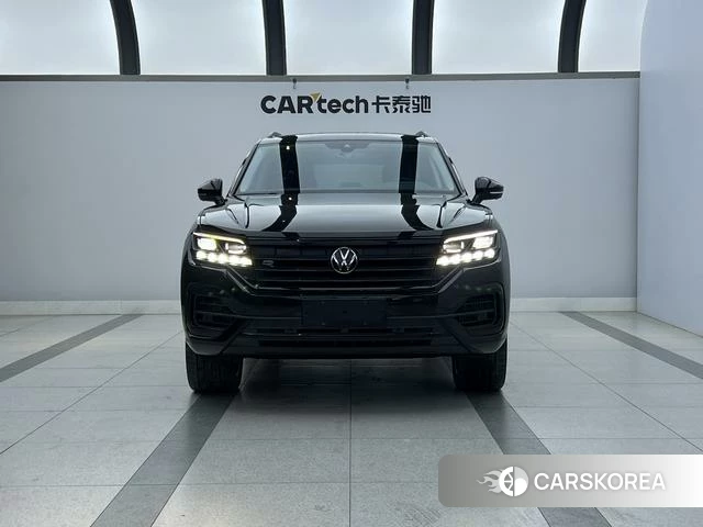 Volkswagen Touareg id 4297802 из Китая 23