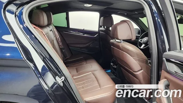 BMW 5 Series (G30) id 2676901 из Кореи 13