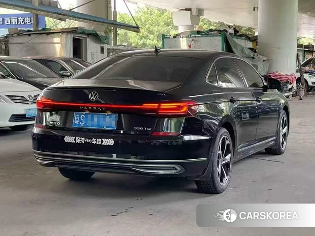 Volkswagen Passat 2022 Черный из Китая, фото 3