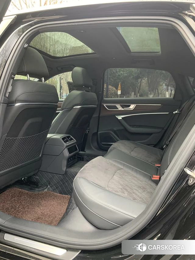 Audi A6L id 3909013 из Китая 8