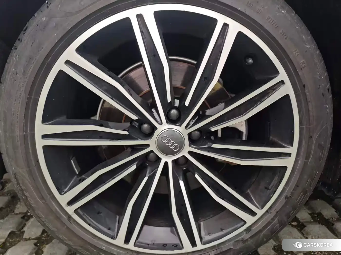 Audi A6L id 4628166 из Китая 8