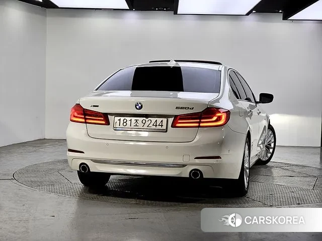 BMW 5 Series (G30) id 3754536 из Кореи 13