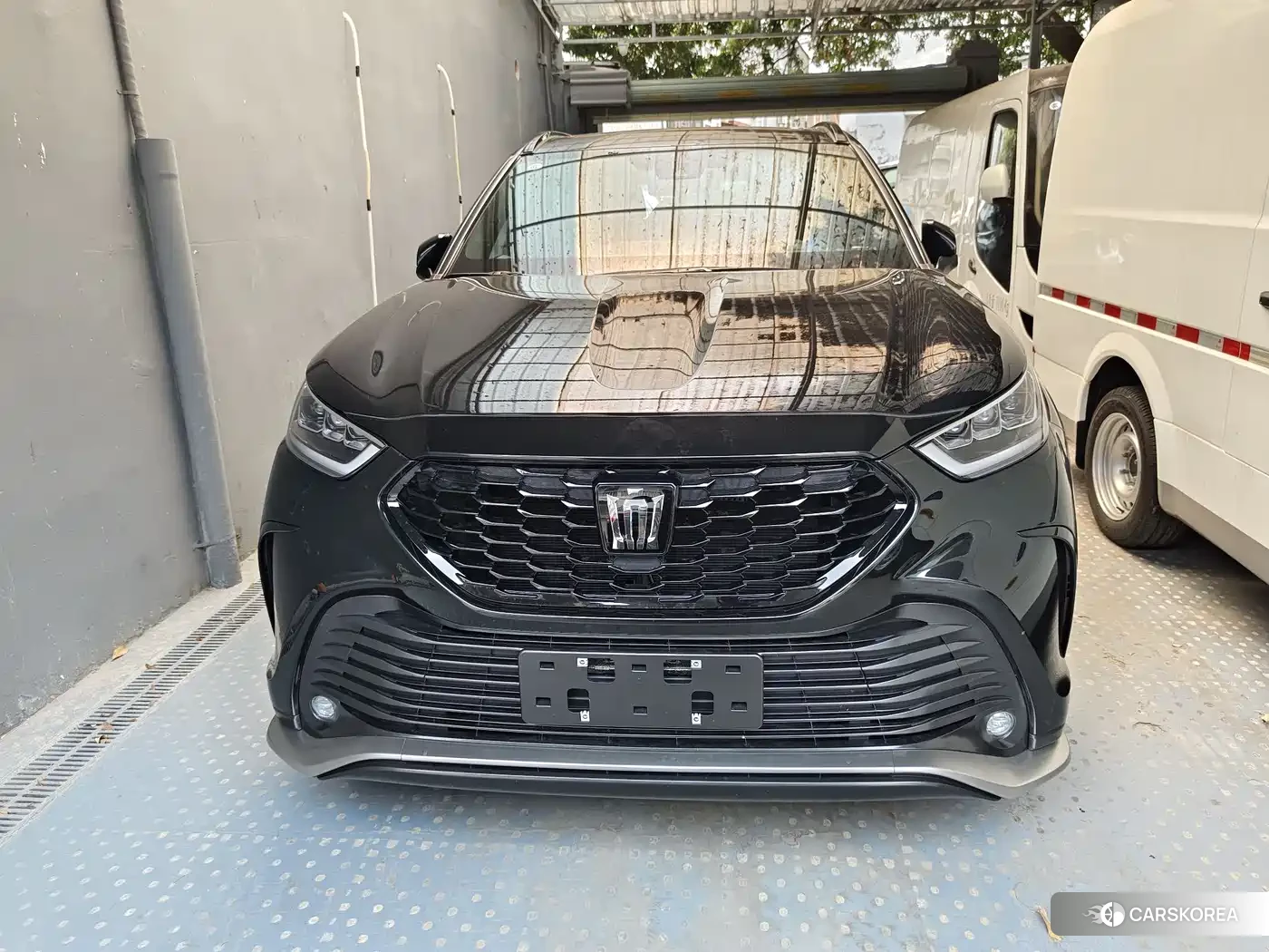 Toyota Crown Lufang 2026 Черный из Китая, фото 3