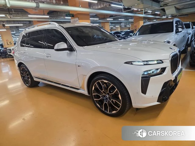 BMW X7 (G07) 2025 Белый из Кореи, фото 3