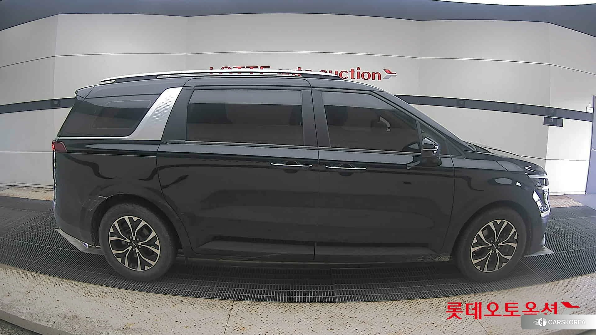 Kia Carnival id 4674194 из Кореи 23