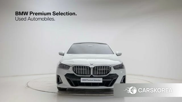 BMW 5 Series (G60) id 3909511 из Кореи 13