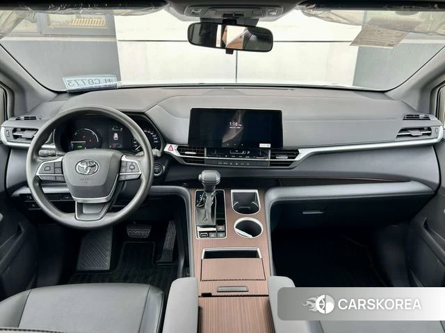 Toyota Grevia 2026 Белый из Китая, фото 3