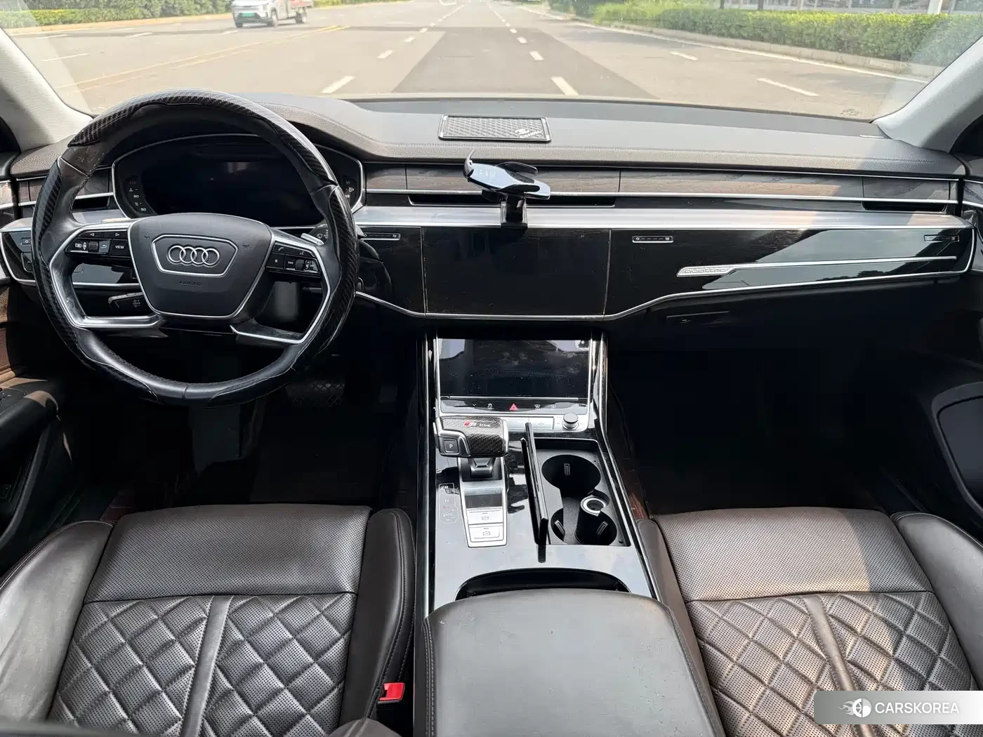 Audi A8 2021 Черный из Китая, фото 3
