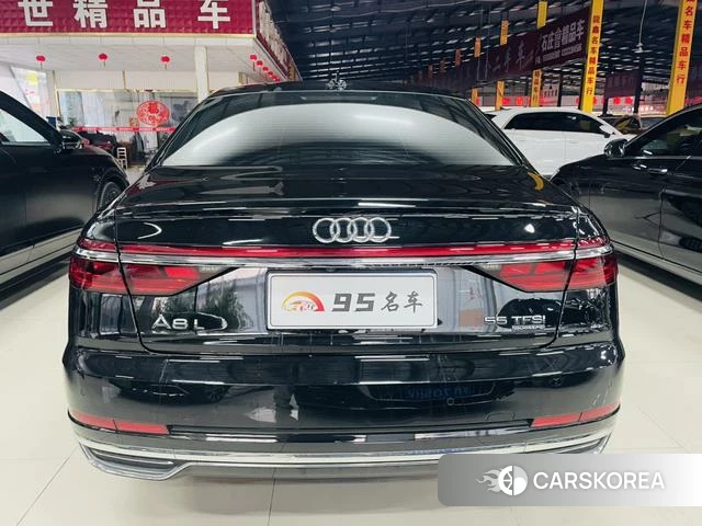 Audi A8 id 3901819 из Китая 9