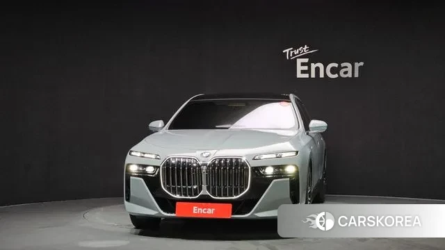 BMW 7 Series (G70) id 3021792 из Кореи 13