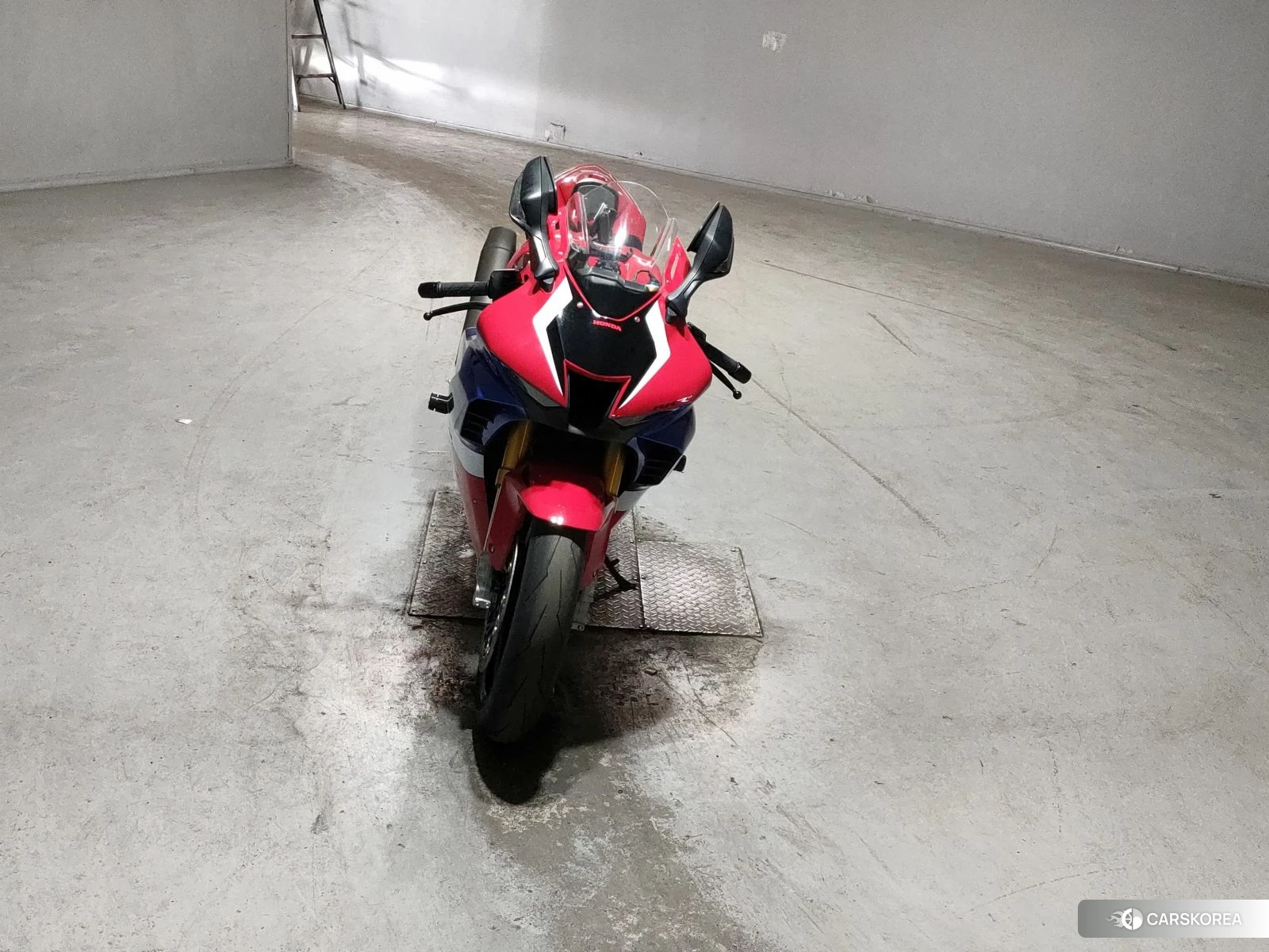 Honda CBR1000RR-R FIREBLADE SP 2020 из Японии, фото 2