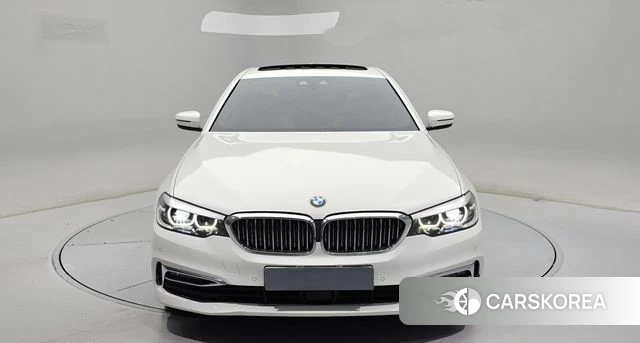 BMW 5 Series (G30) id 4658088 из Кореи 13
