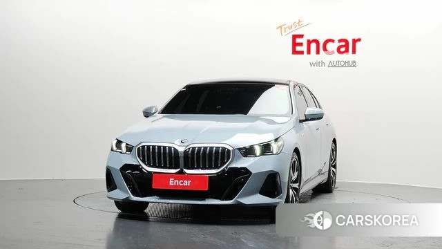 BMW 5 Series (G60) id 4571605 из Кореи 23