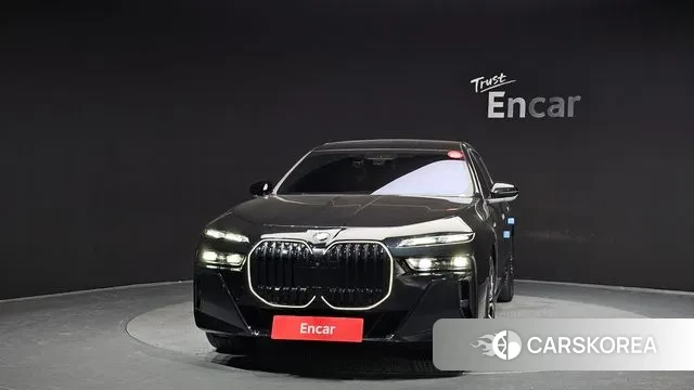 BMW 7 Series (G70) id 3758066 из Кореи 13