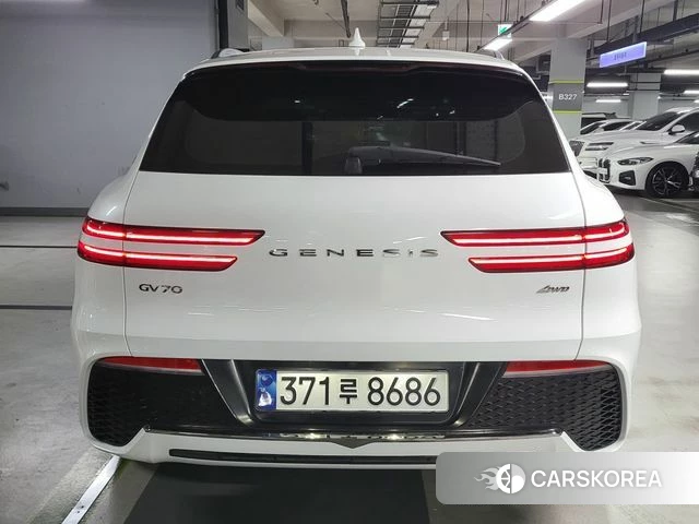 Genesis GV70 id 3806617 из Кореи 13