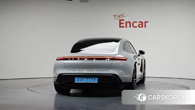 Porsche Taycan id 3365355 из Кореи 13