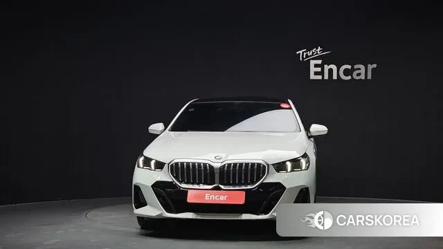 BMW 5 Series (G60) id 3689384 из Кореи 13