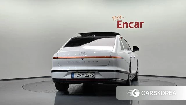 Hyundai Grandeur (GN7) id 4329906 из Кореи 23
