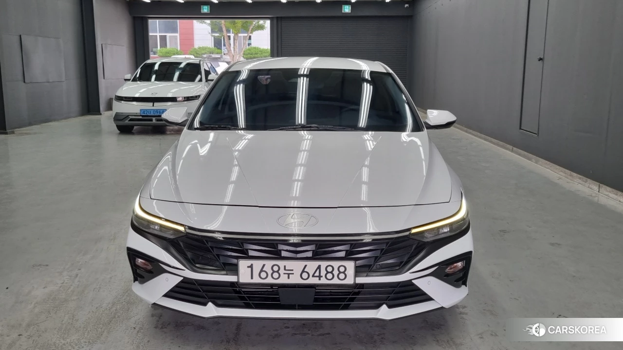 Hyundai The New Avante (CN7) 2024 Белый из Кореи, фото 3