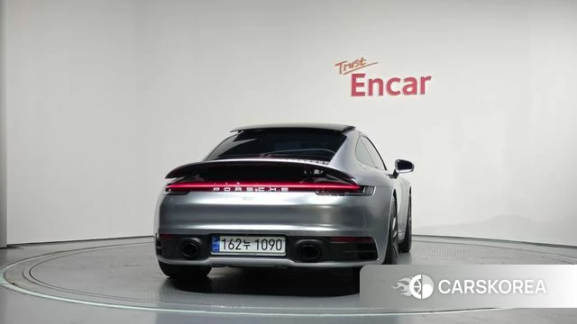 Porsche 911(992) id 4670411 из Кореи 23