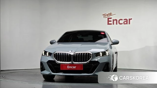 BMW 5 Series (G60) id 4381384 из Кореи 23